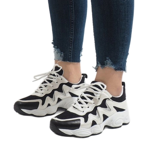 Schwarze modische Sportschuhe KB-153 1
