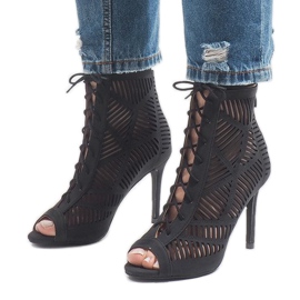 Schwarze Stiefeletten 1610-225 1