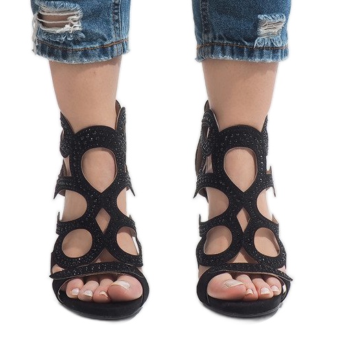 Schwarze offene Stiefel auf einem hohen Absatz HF1436-20 2