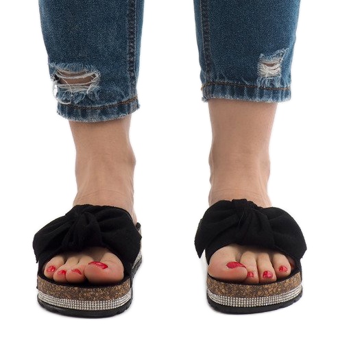 Schwarze Hausschuhe mit Schleife N-33 2