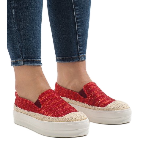Rote Sneakers Espadrilles auf der GH001-Plattform 1