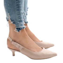 Beige Pumps auf einem B-43 Absatz 1