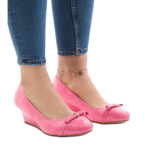 Keilpumps aus Wildleder in Rosa 50987 1