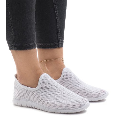 Weiße Sportschuhe 909-17 2