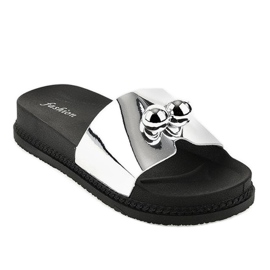 Silberne Pantoffeln mit Kugeln 1819 grau 1