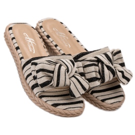 SHELOVET Hausschuhe mit Schleife weiß 2