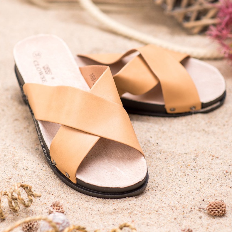 Clowse Beige Hausschuhe 1