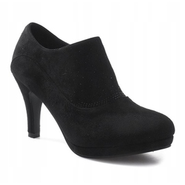 Maries schwarze Stiefeletten 1