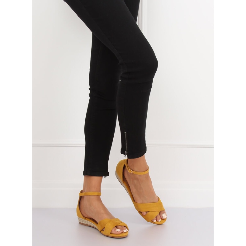 Gelbe Espadrilles-Sandalen 9R121 Gelb 1