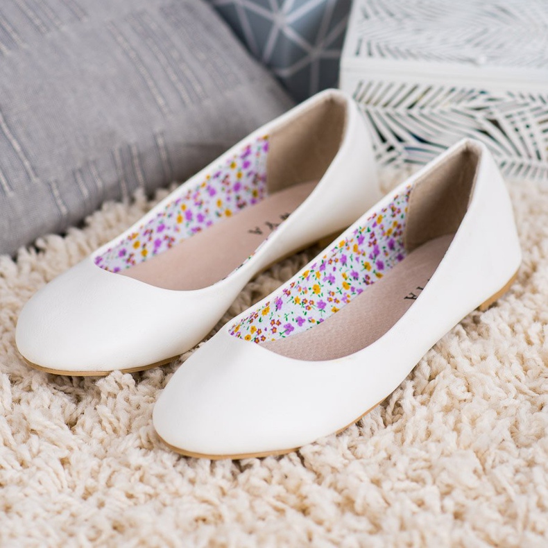 SHELOVET Lässige Ballerinas weiß 1