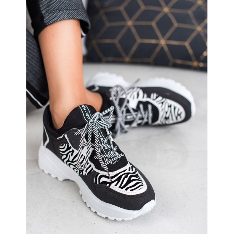 SHELOVET Modische Sneakers mit Zebra-Print weiß schwarz 1