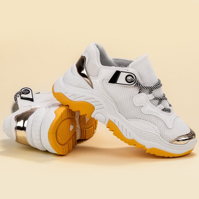 Small Swan Weiße Turnschuhe für Damen 1