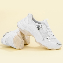 Small Swan Lässige Turnschuhe weiß 1