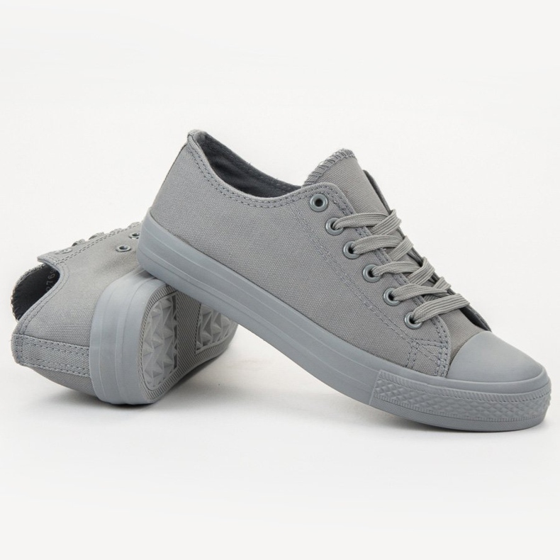 Sport Niedrige Turnschuhe grau 1