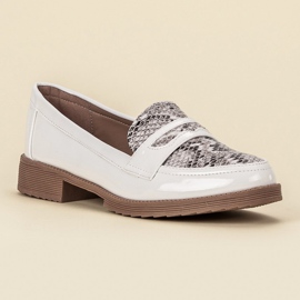 Bestelle Lackierte Loafer weiß braun 1