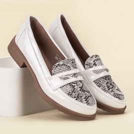 Bestelle Lackierte Loafer weiß braun 2