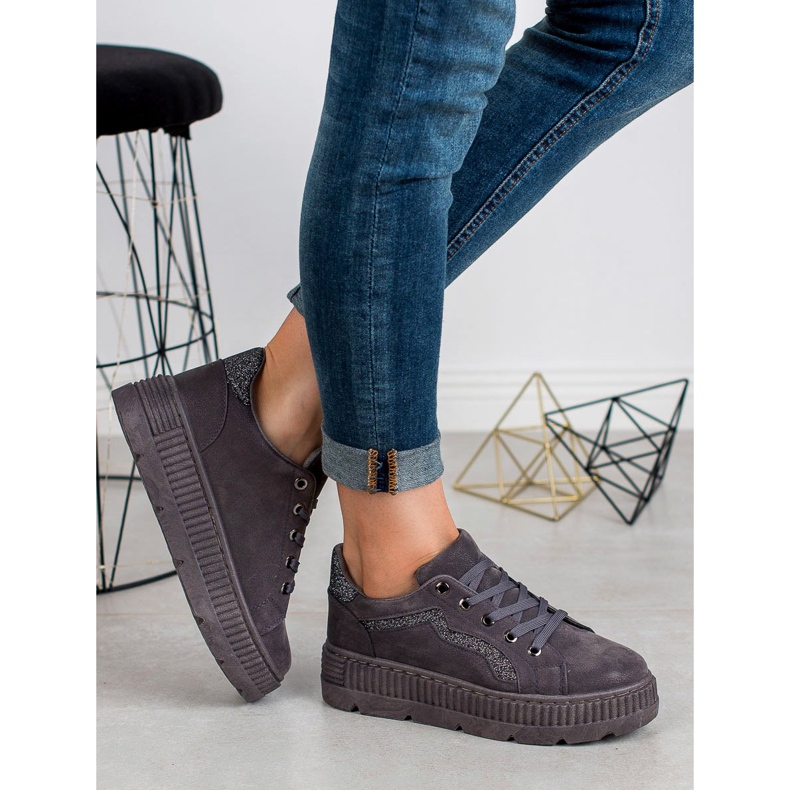 SHELOVET Graue Turnschuhe 1