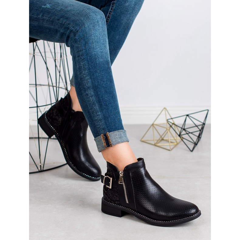 Bestelle Schwarze Stiefel mit Schlangenmuster 1