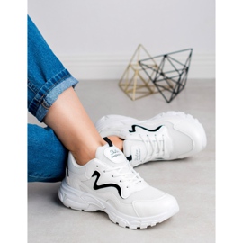 SHELOVET Sportschuhe zum Schnüren weiß 1