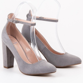 Ideal Shoes Pumps mit Schnalle befestigt grau 1
