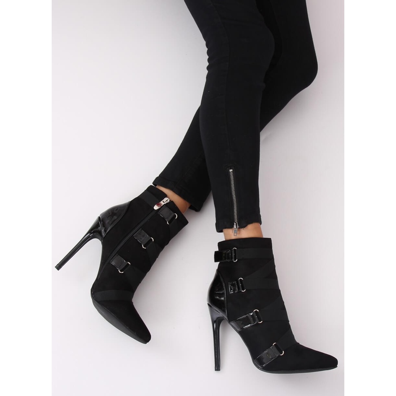 Schwarze Stiefel auf einer Anstecknadel schwarz BKKX1150 Schwarz 2