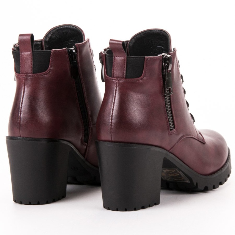 Vinceza Niedrige Stiefel an der Bar rot 1