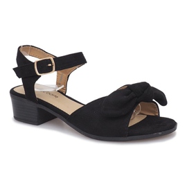 Schwarze Sandalen mit hohen Absätzen von Noemia 1