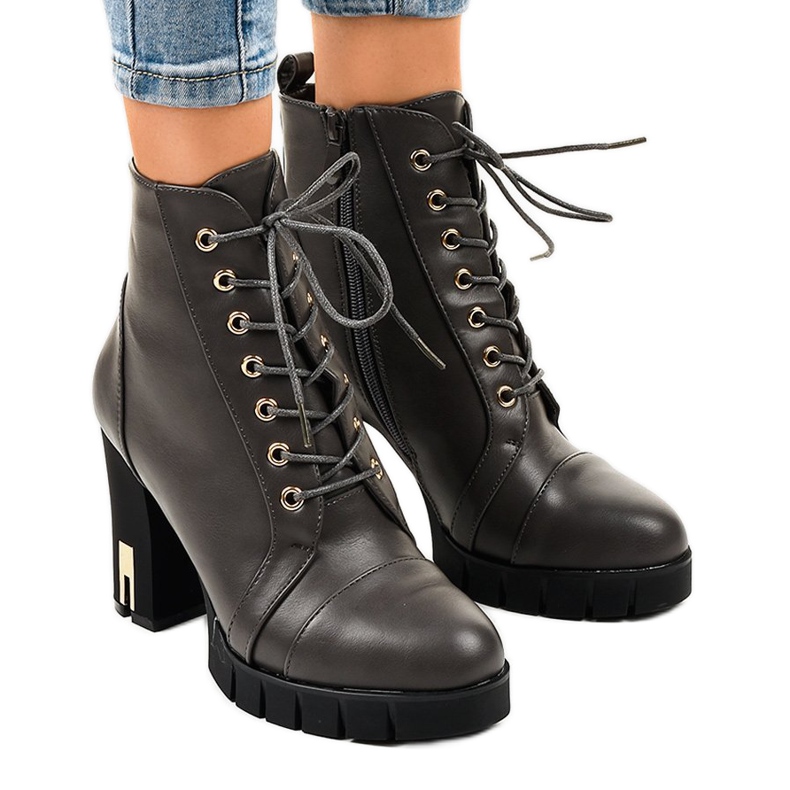 Warme Stiefel an einem Pfosten mit K-9925-Reißverschluss grau 1