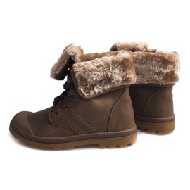 Isolierte Timber Stiefel R-56 Khaki mehrfarbig grün 1