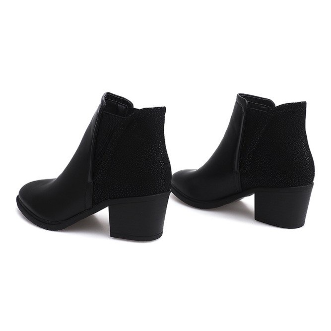 Stiefel auf einem Pfosten mit Radiergummi K77 Schwarz 1