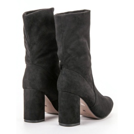 Super Mode Slip-On-Stiefel an einem Pfosten schwarz 1