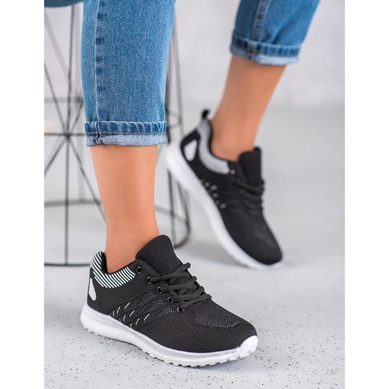 SHELOVET Leichte Sportschuhe schwarz 1