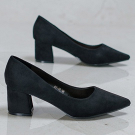 Ch. Creation Schwarze Pumps in Spitz 1