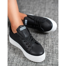 SHELOVET Schwarze Schuhe auf der Plattform 1