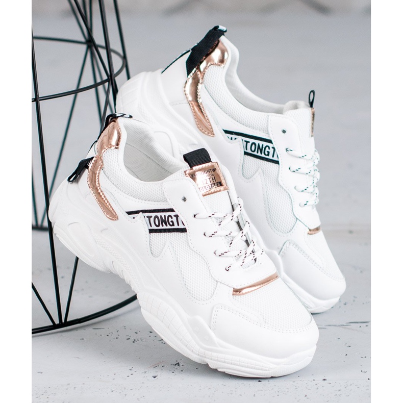 SHELOVET Bequeme Sportschuhe weiß 2