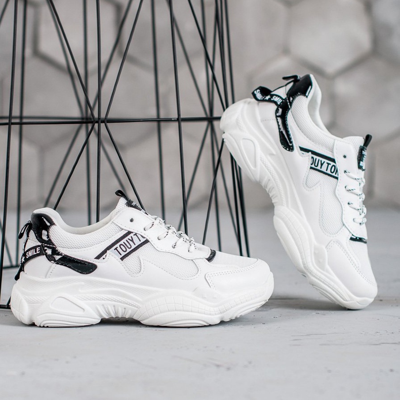 SHELOVET Bequeme Sportschuhe weiß 2