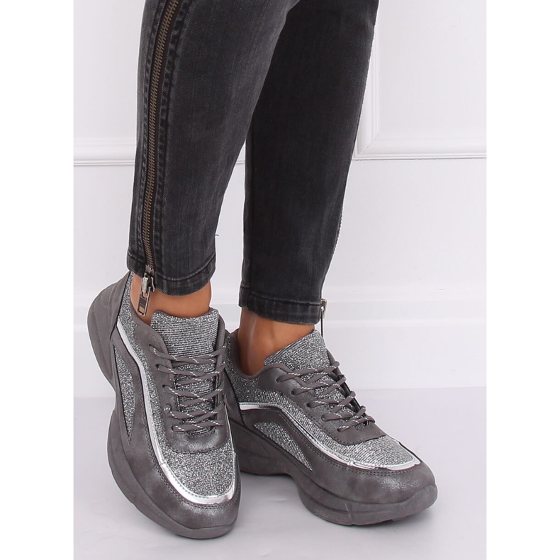 Grau BY-082 D. Graue Sportschuhe 1