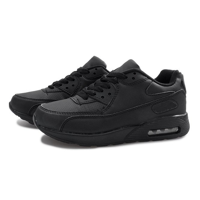 Schwarze Sportschuhe 1