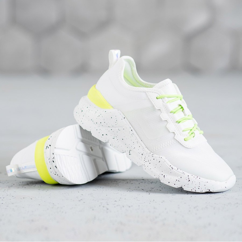 Kylie Klassische Sportschuhe weiß 2