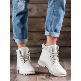 Marquiz Hellgraue Trapper 2