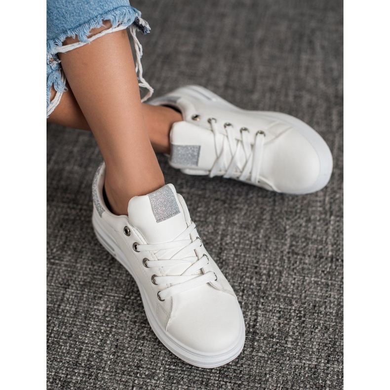 SHELOVET Turnschuhe aus Öko-Leder weiß 1