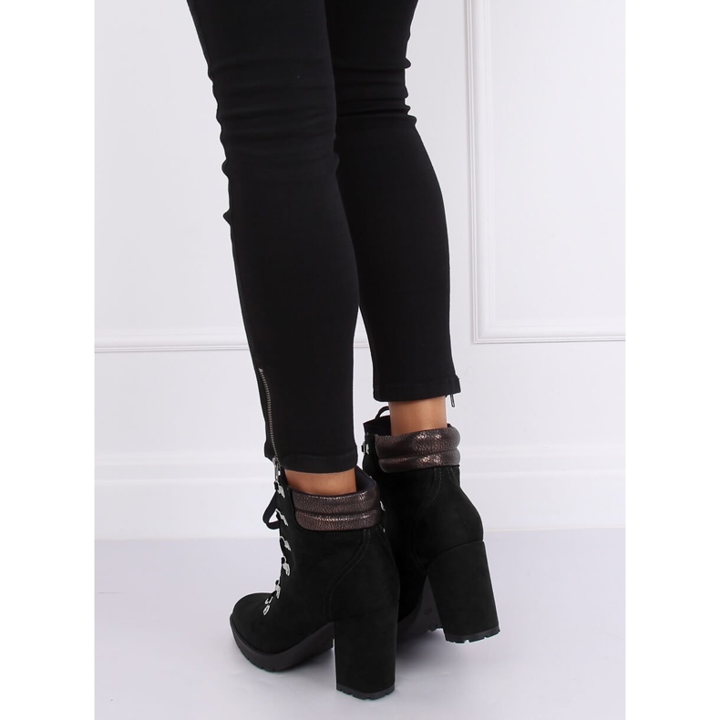 Schwarze High Heels 8992 Schwarz 2