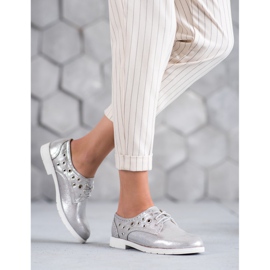 SHELOVET Gebundene Schuhe mit Öko-Leder grau 1