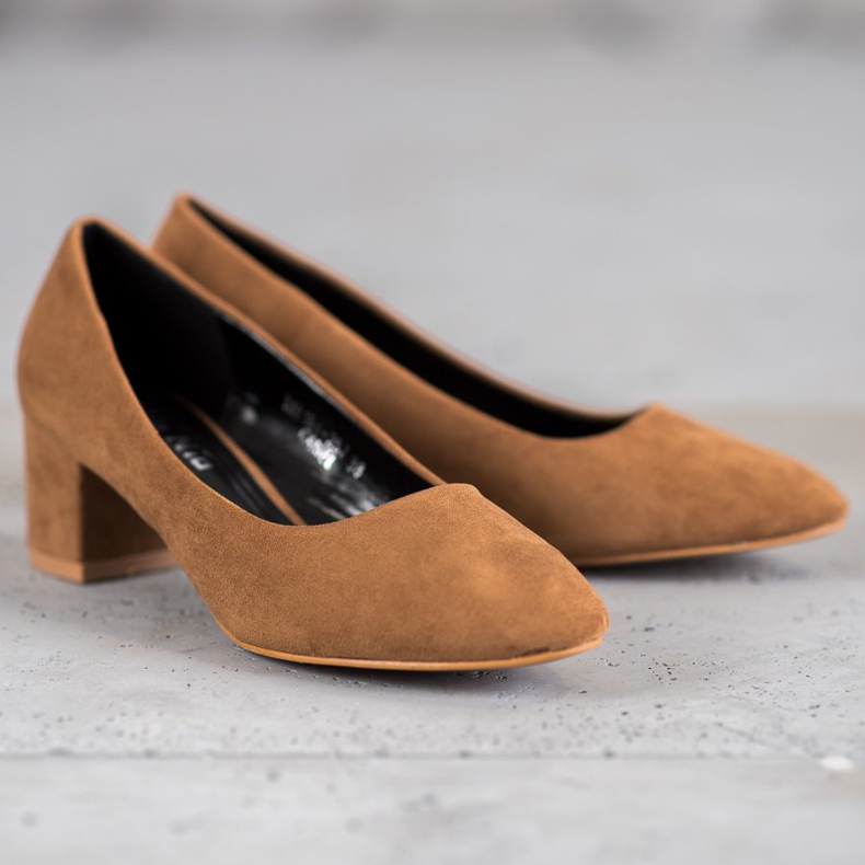 Nio Nio Klassische braune Pumps 1