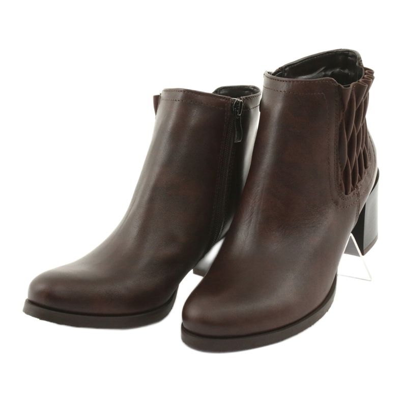 Gamis Isolierte braune Lederstiefel 4