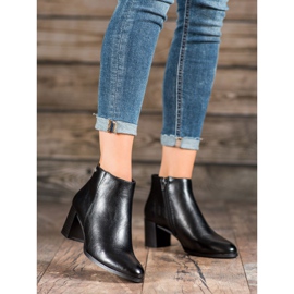 Stiefel auf einem Pfosten VINCEZA schwarz 2