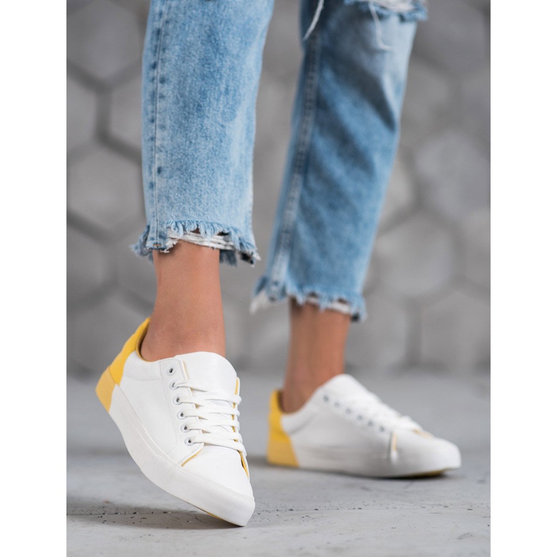 Bestelle Turnschuhe aus Öko-Leder weiß 1