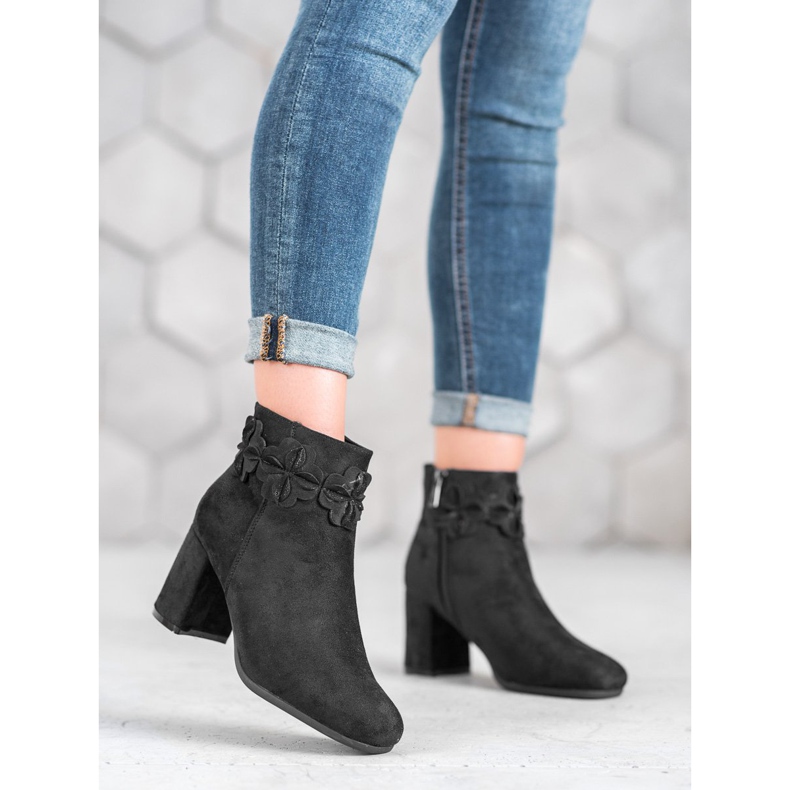 Kylie Schwarze Stiefel aus Wildleder 1