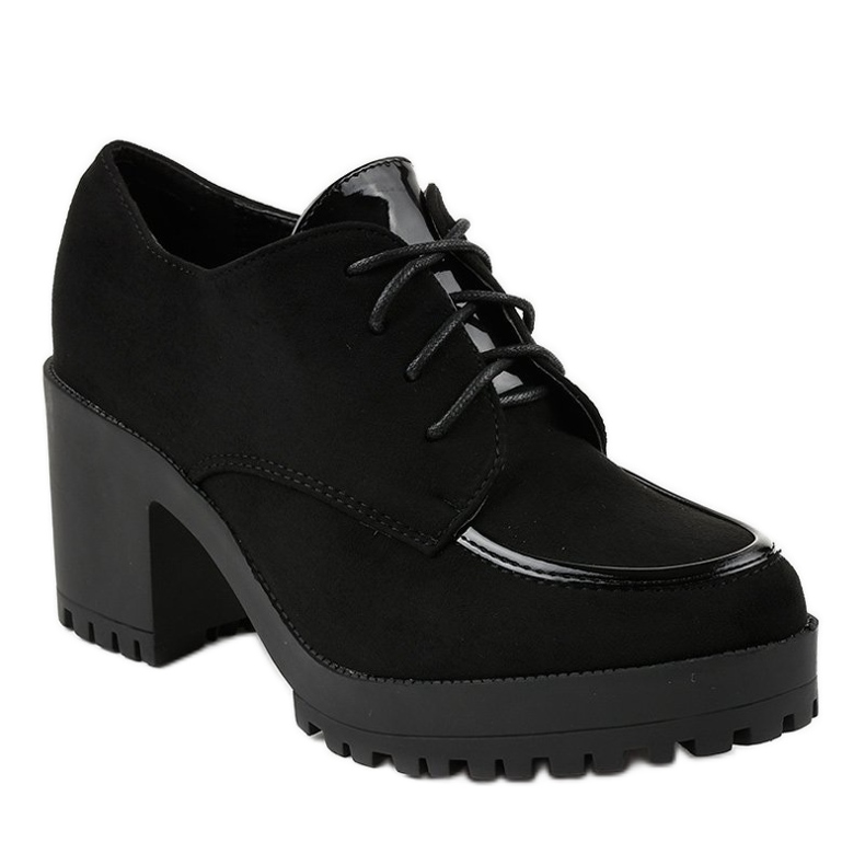 Schwarze Stiefel auf dem Pfosten massiven HQ651 1