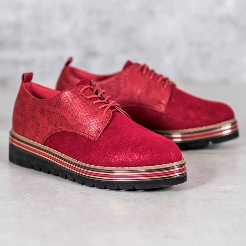 SHELOVET Schuhe auf der Plattform mit Schlangenmuster rot 1